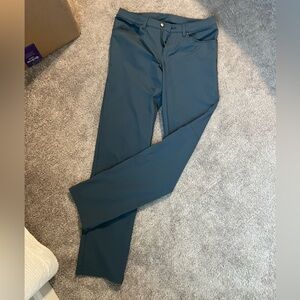 Lululemon Men’s classic ABC pant